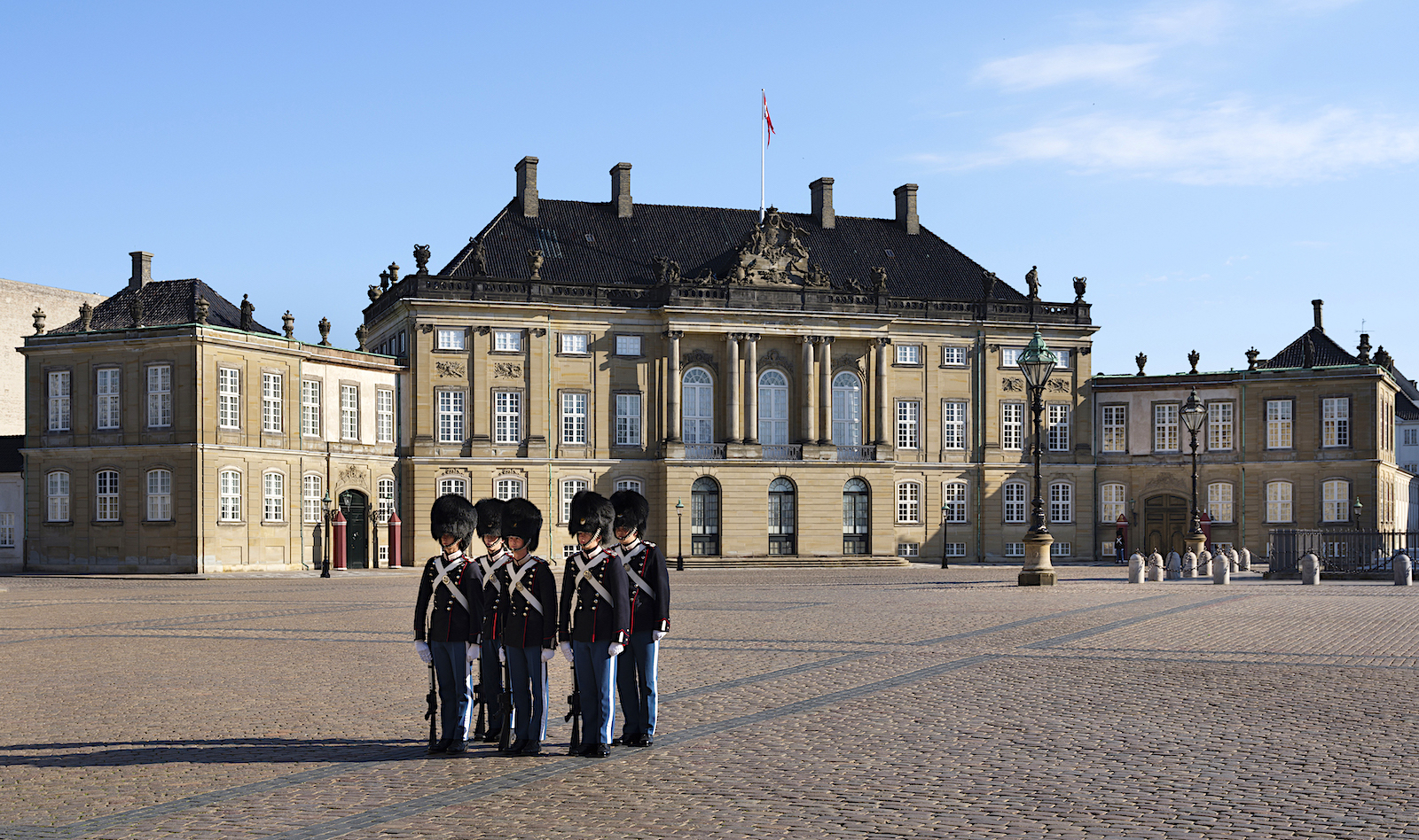AMALIENBORG RUNDVISNING